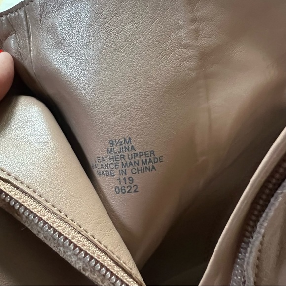 Marc Fisher Jina Heeled Pointy Toe Bootie - Picture 6 of 9